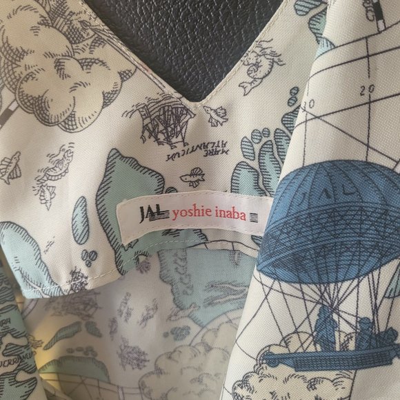 Dress/apron from Japanese - Picture 2 of 3